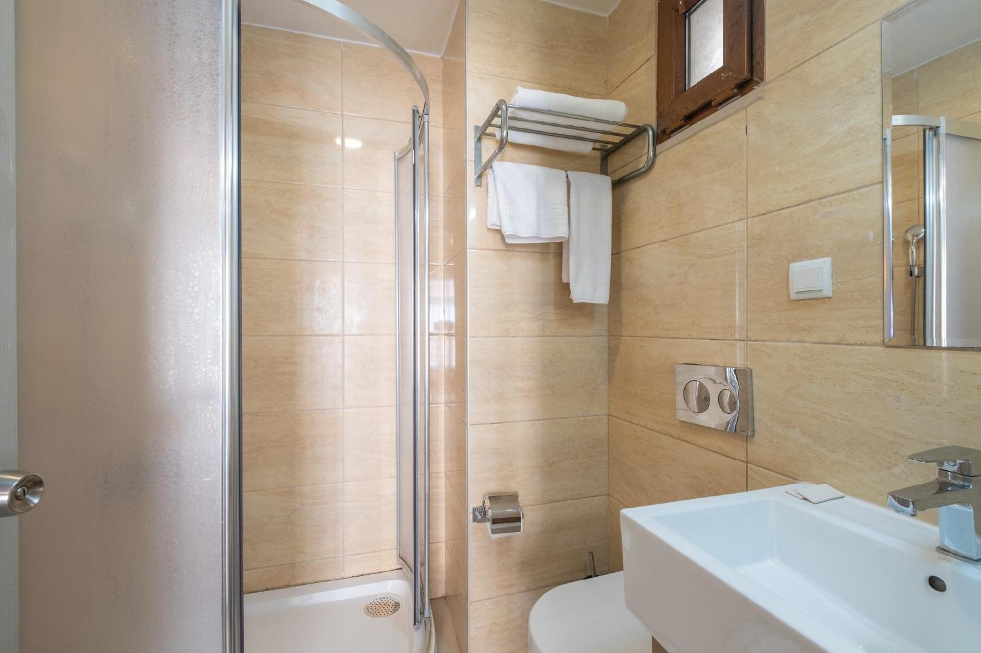 Lavin Hotel & Suites Estambul Exterior foto