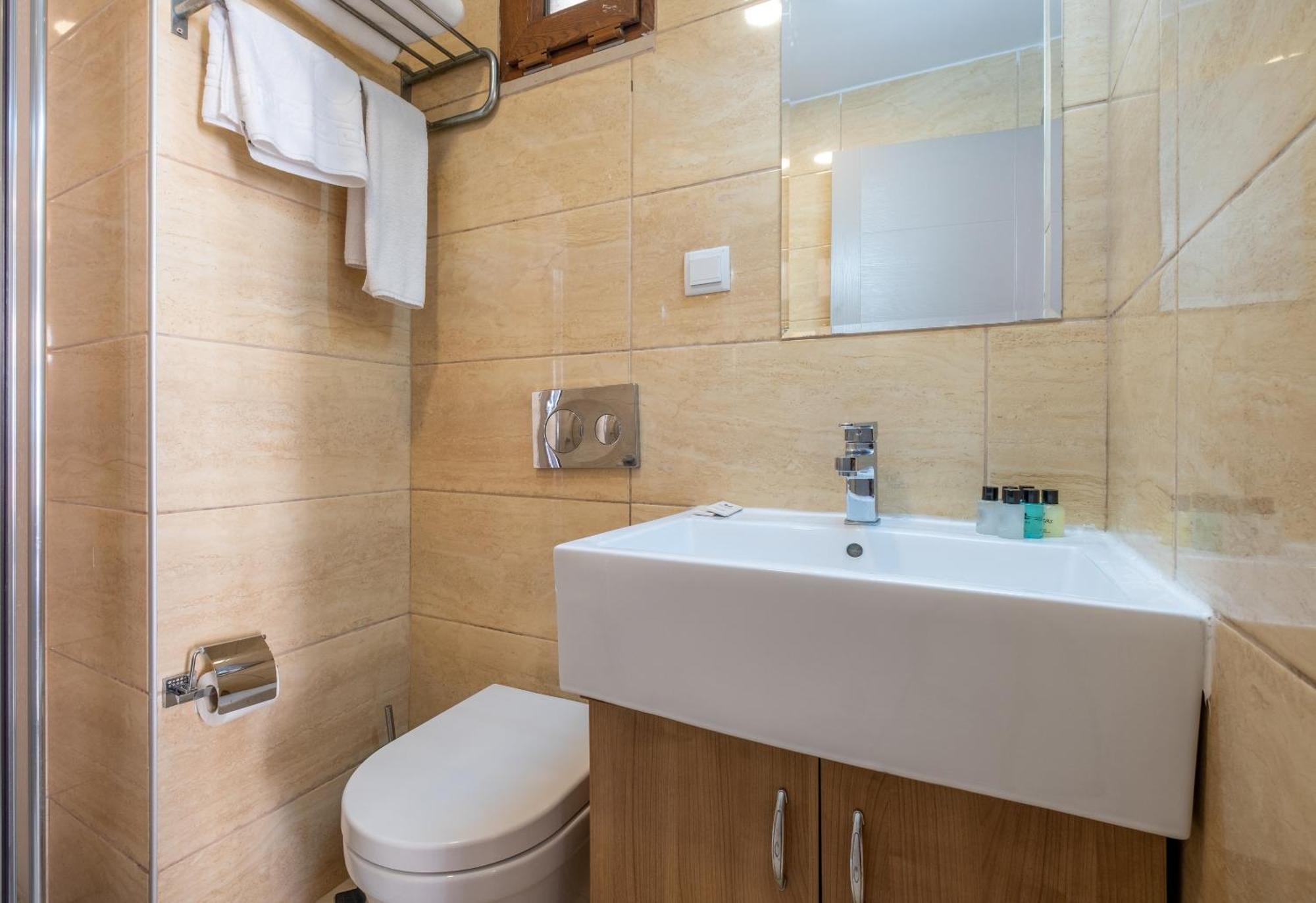 Lavin Hotel & Suites Estambul Exterior foto